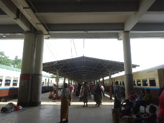 ရထားလမ်း ဘူတာကြီး