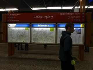 U-Bahnhof Rotkreuzplatz