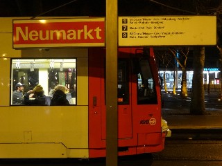 U-Bahn Haltestelle Neumarkt