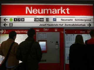 U-Bahn Haltestelle Neumarkt