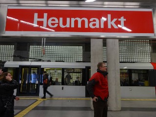 U-Bahn Haltestelle Heumarkt