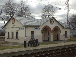 Žaslių geležinkelio stotis